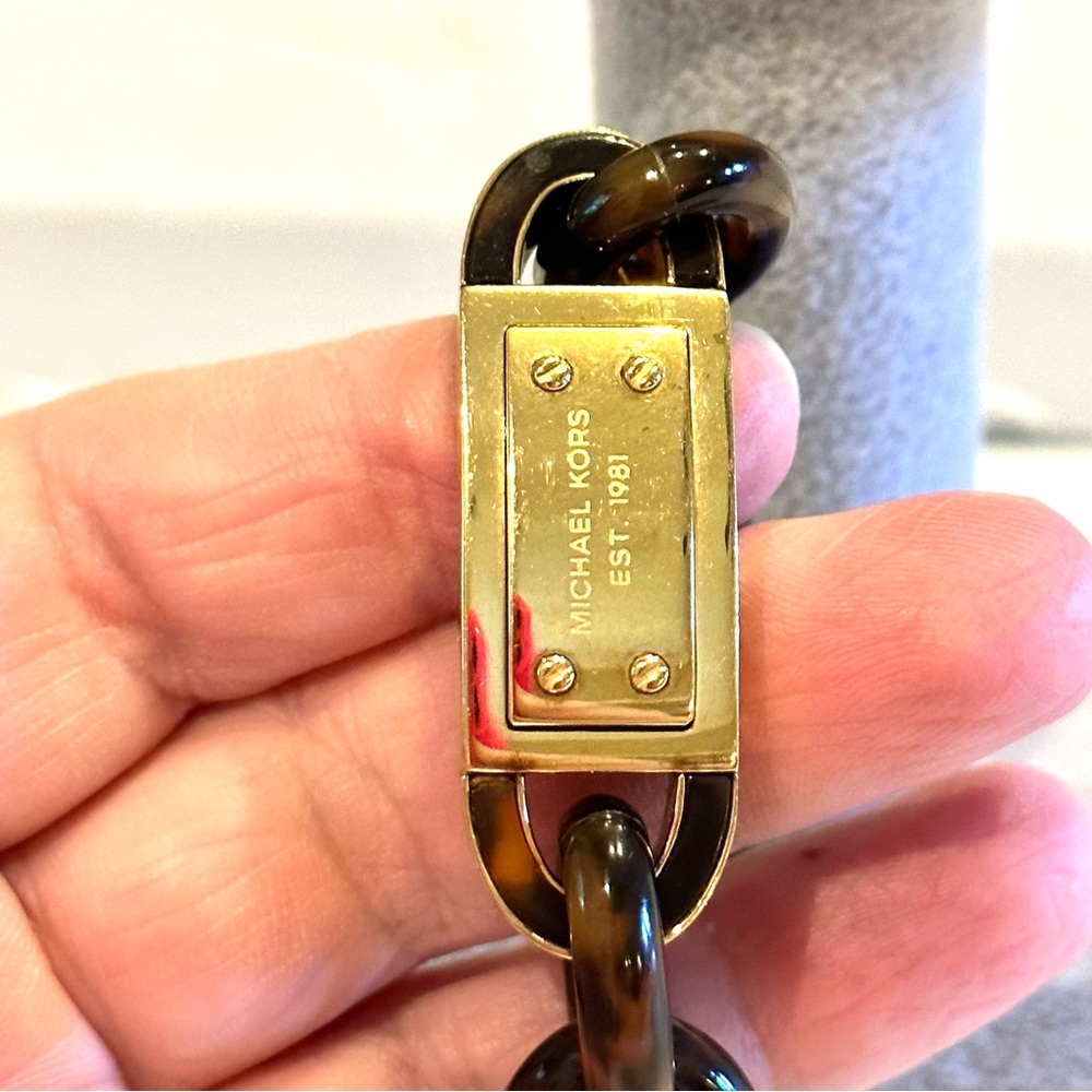 Michael Kors Bracelet.  Tortoise ID style in gold tone. - Picture 8 of 15